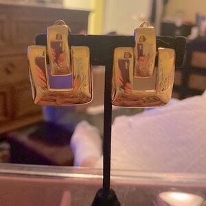 ❤️ Door Knockers Clip On Earrings (OS)